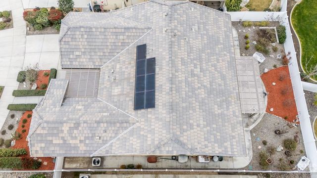 14320 Harborough Drive, Bakersfield, CA 93311