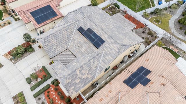 14320 Harborough Drive, Bakersfield, CA 93311