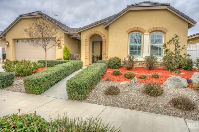 14320 Harborough Drive, Bakersfield, CA 93311