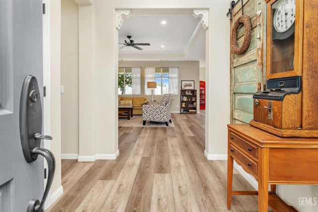 14320 Harborough Drive, Bakersfield, CA 93311