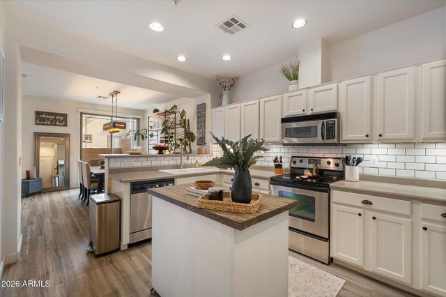 1225 N 36TH Street 1103, Phoenix, AZ 85008