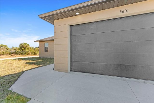 3601 28th Street SW, Lehigh Acres, FL 33976