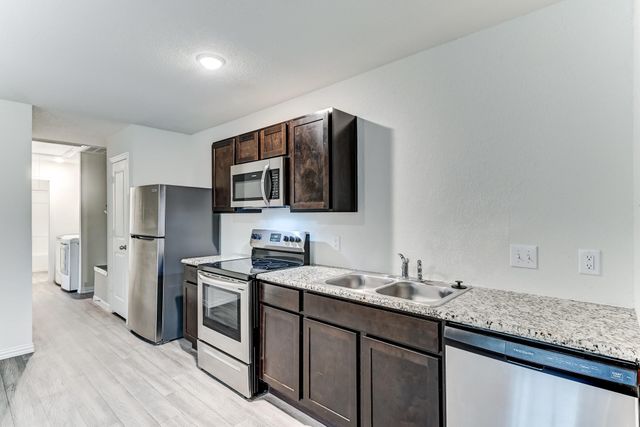 7925 Way Street, Houston, TX 77028