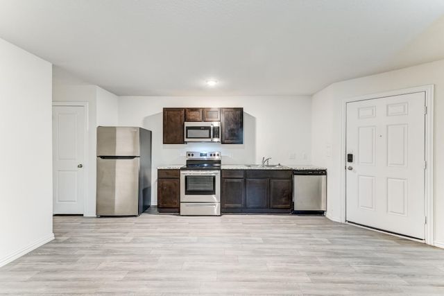 7925 Way Street, Houston, TX 77028