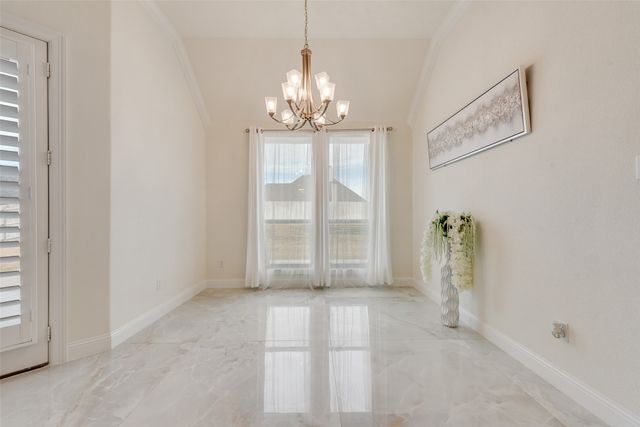 1424 Silent Springs Drive, Fort Worth, TX 76052