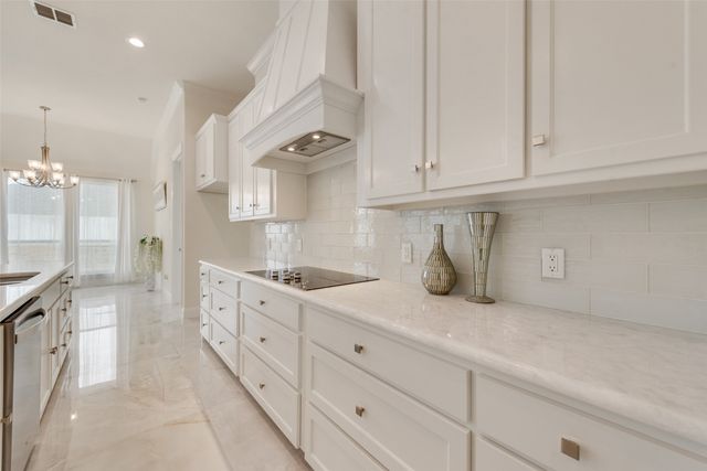 1424 Silent Springs Drive, Fort Worth, TX 76052