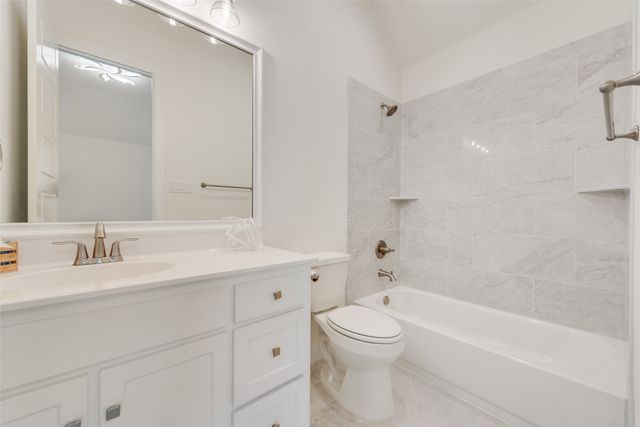 1424 Silent Springs Drive, Fort Worth, TX 76052