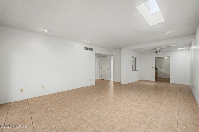 2264 E Camino Cancion, Tucson, AZ 85718