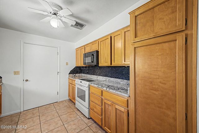 2264 E Camino Cancion, Tucson, AZ 85718