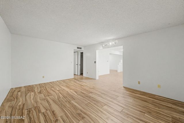 2264 E Camino Cancion, Tucson, AZ 85718