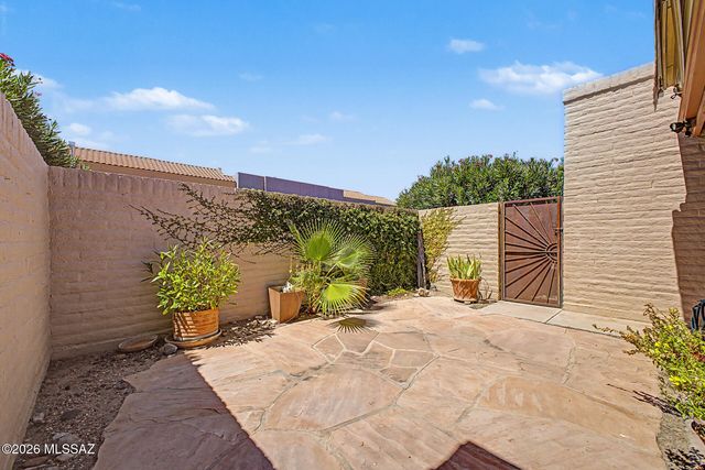2264 E Camino Cancion, Tucson, AZ 85718