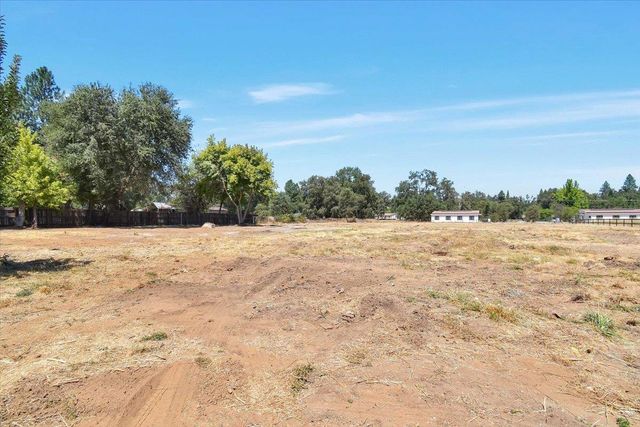 17809 Lasso Loop, Penn Valley, CA 95946
