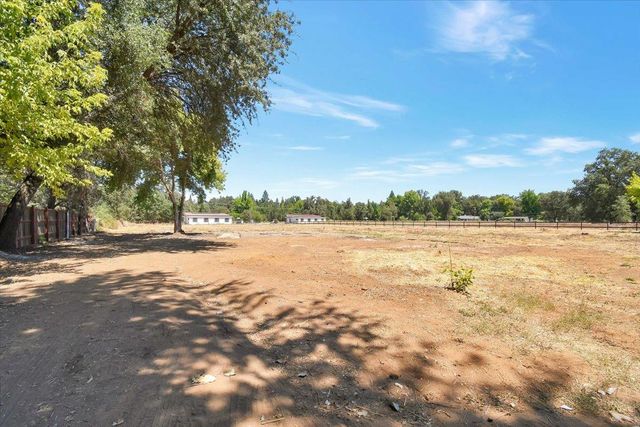 17809 Lasso Loop, Penn Valley, CA 95946