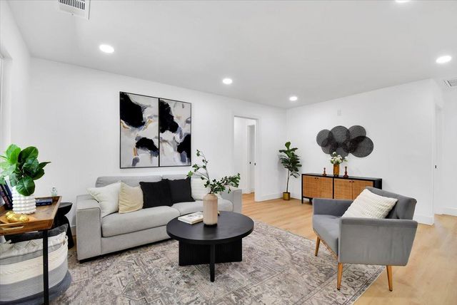 17809 Lasso Loop, Penn Valley, CA 95946