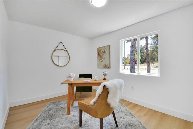 17809 Lasso Loop, Penn Valley, CA 95946