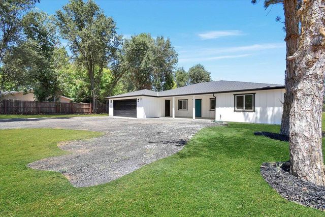 17809 Lasso Loop, Penn Valley, CA 95946