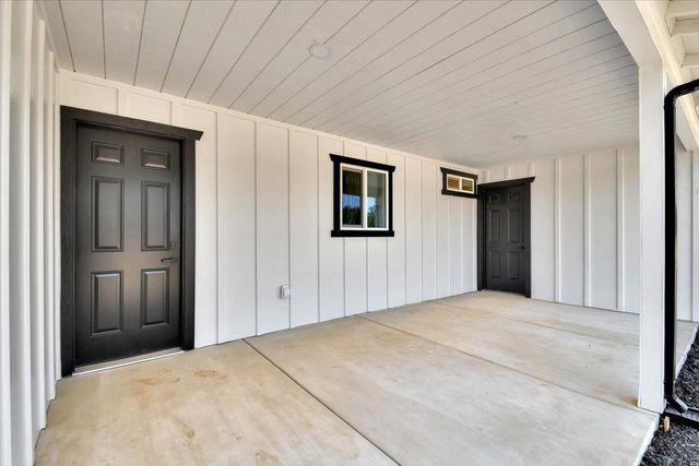17809 Lasso Loop, Penn Valley, CA 95946