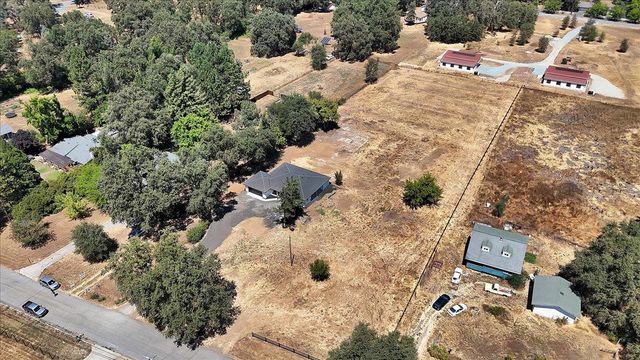 17809 Lasso Loop, Penn Valley, CA 95946