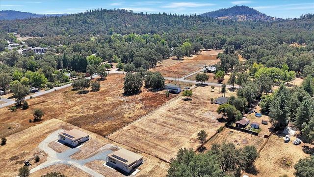 17809 Lasso Loop, Penn Valley, CA 95946