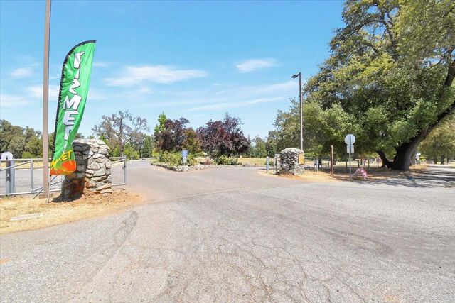 17809 Lasso Loop, Penn Valley, CA 95946