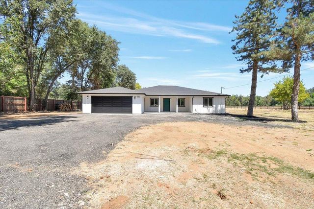 17809 Lasso Loop, Penn Valley, CA 95946