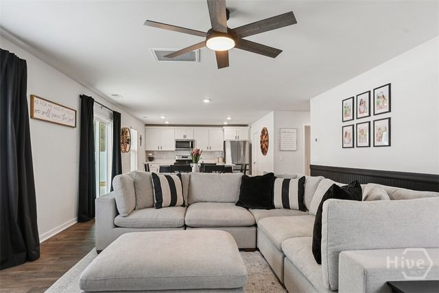 162 Tobago Circle, Guyton, GA 31312