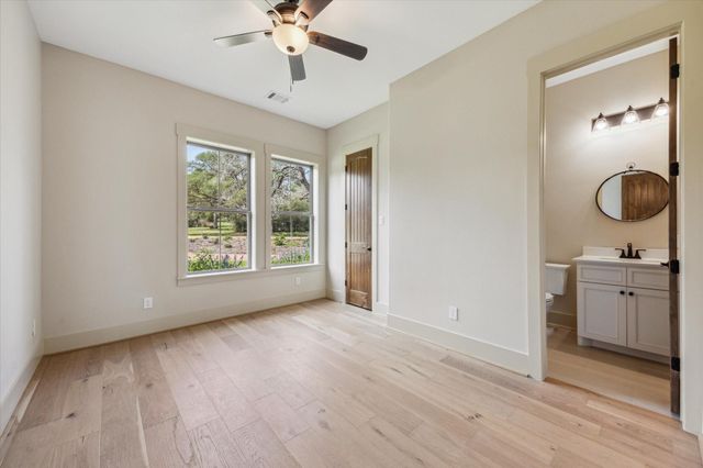 2130 Hartfield Road, Round Top, TX 78954