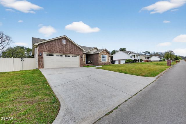 1865 River Vista Circle, Sevierville, TN 37876