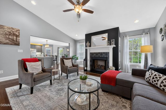 1865 River Vista Circle, Sevierville, TN 37876