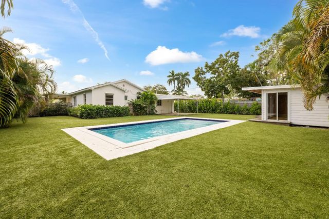 359 Ellamar Road, West Palm Beach, FL 33405