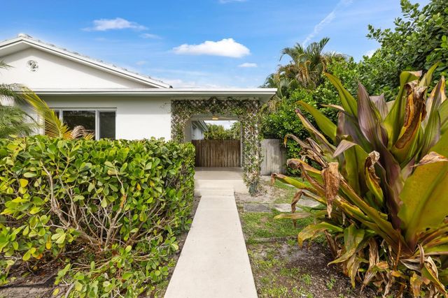 359 Ellamar Road, West Palm Beach, FL 33405