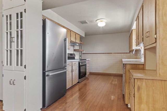 340 CROWN PT, Columbia, MO 65203