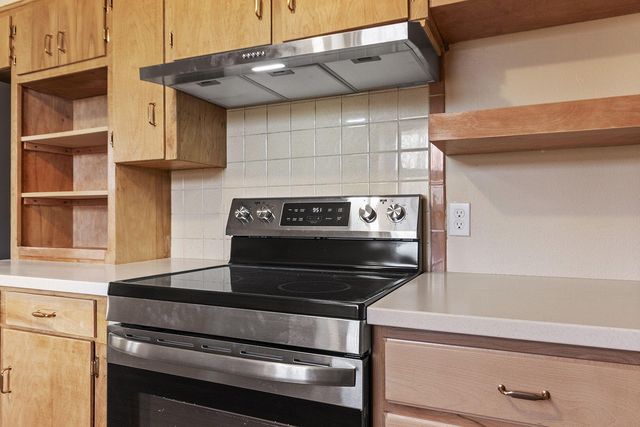 340 CROWN PT, Columbia, MO 65203