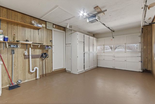 340 CROWN PT, Columbia, MO 65203