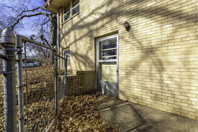 340 CROWN PT, Columbia, MO 65203