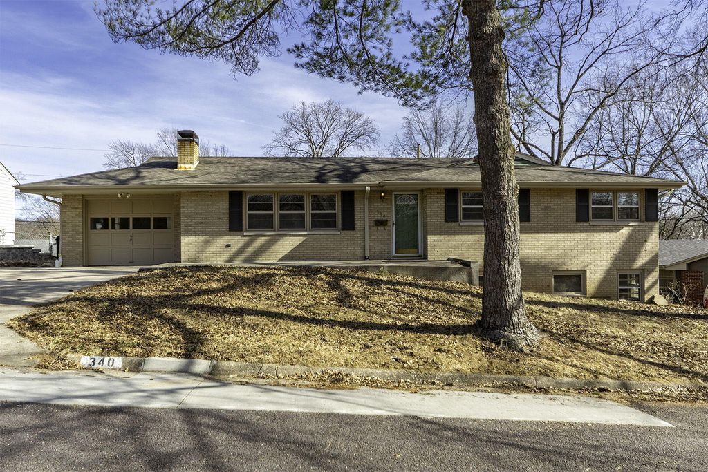 340 CROWN PT, Columbia, MO 65203