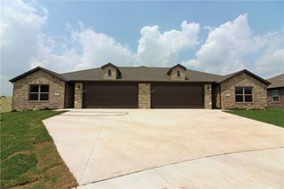 471 Barbet Drive, Centerton, AR 72719
