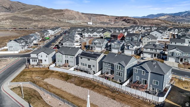 4368 E INVERNESS LN, Eagle Mountain, UT 84005