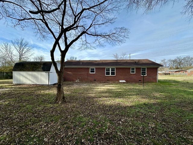 730 Rackley Dr, Pulaski, TN 38478