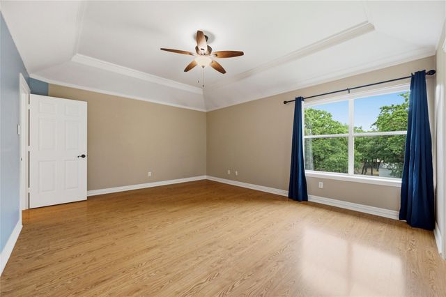 5527 Hunterwood Lane, Arlington, TX 76017