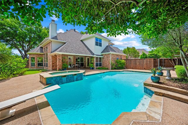 5527 Hunterwood Lane, Arlington, TX 76017