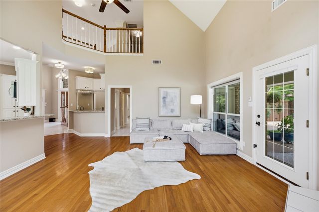 5527 Hunterwood Lane, Arlington, TX 76017
