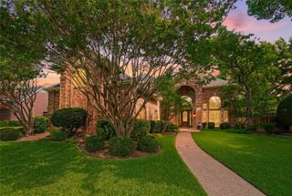 5527 Hunterwood Lane, Arlington, TX 76017