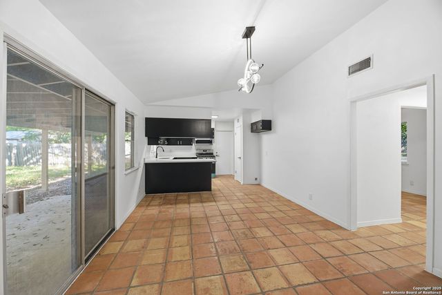 9719 La Rue, San Antonio, TX 78217