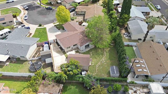 2077 Sebring Court, Simi Valley, CA 93065