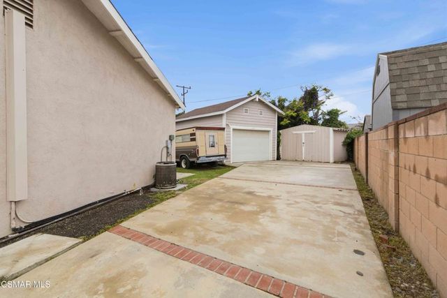 2077 Sebring Court, Simi Valley, CA 93065