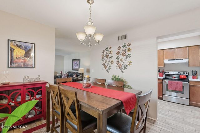 1052 N Caribe Avenue, Tucson, AZ 85710