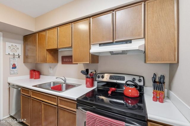 1052 N Caribe Avenue, Tucson, AZ 85710