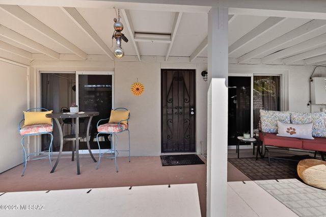 1052 N Caribe Avenue, Tucson, AZ 85710