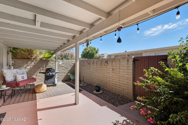 1052 N Caribe Avenue, Tucson, AZ 85710